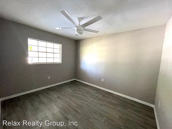 3rd image of 4912 23rd St W #10986255