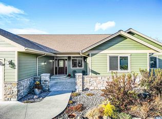 81 Broadmoor St, Sequim, WA 98382