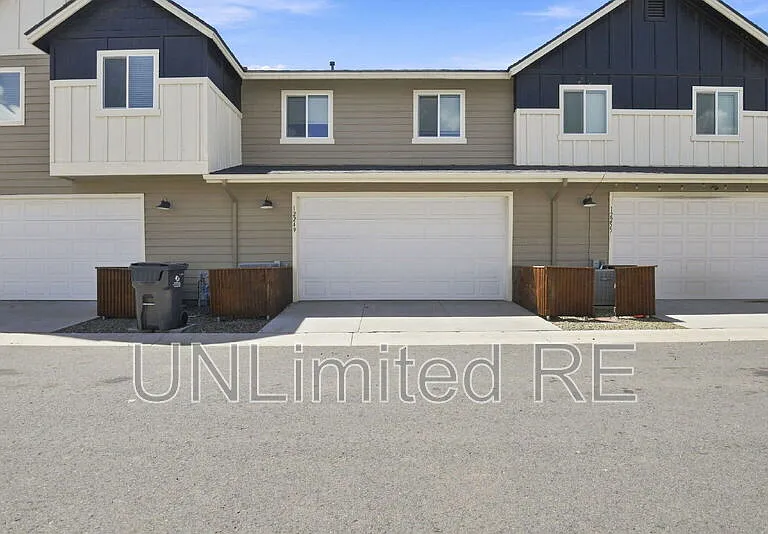 12249 Curtis Ct — Photo 33