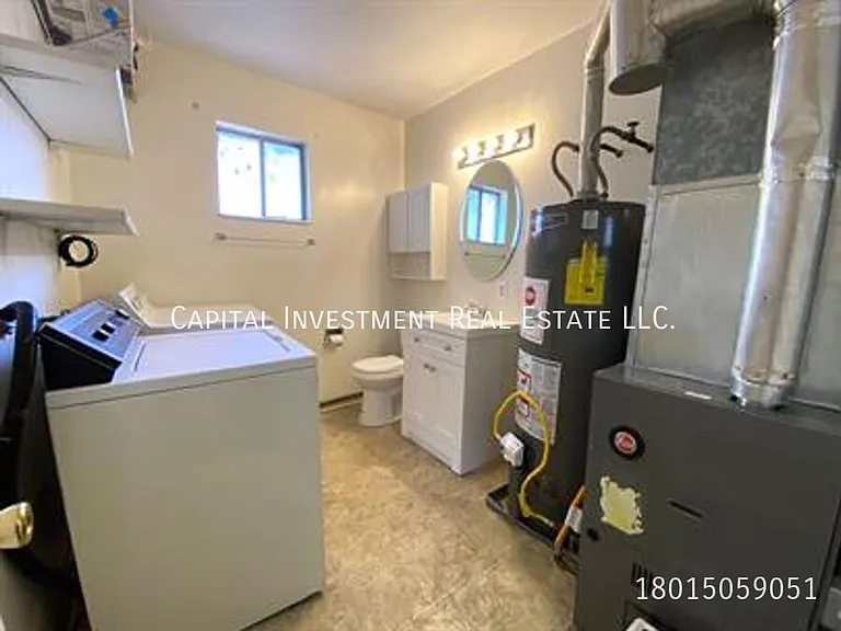 1126 E Crandall Ave #B — Photo 8
