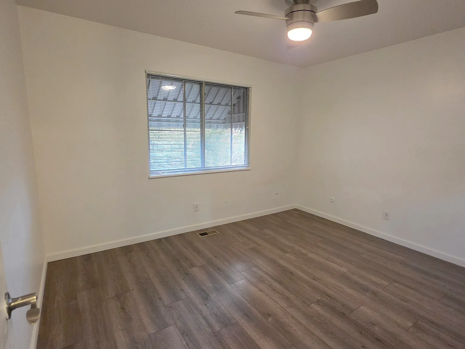 3 bed, 1662 sqft, $3,200 — Photo 4