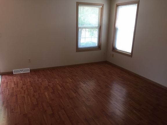 2nd image of 5101 Charm Oak Dr