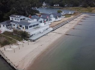 500 Beach Ct, East Marion, NY 11939