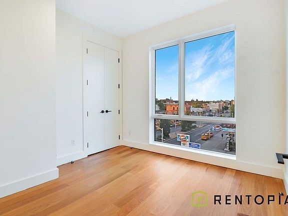 3rd image of 215 Green St #3H