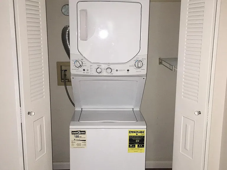 Washer & Dryer in Unit