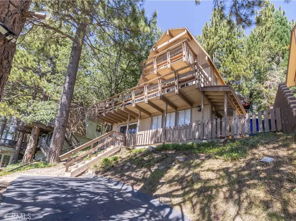 31616 Panorama Dr, Running Springs, CA 92382