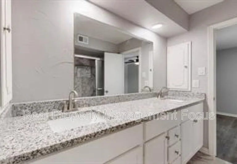 14724 Overview Dr — Photo 30