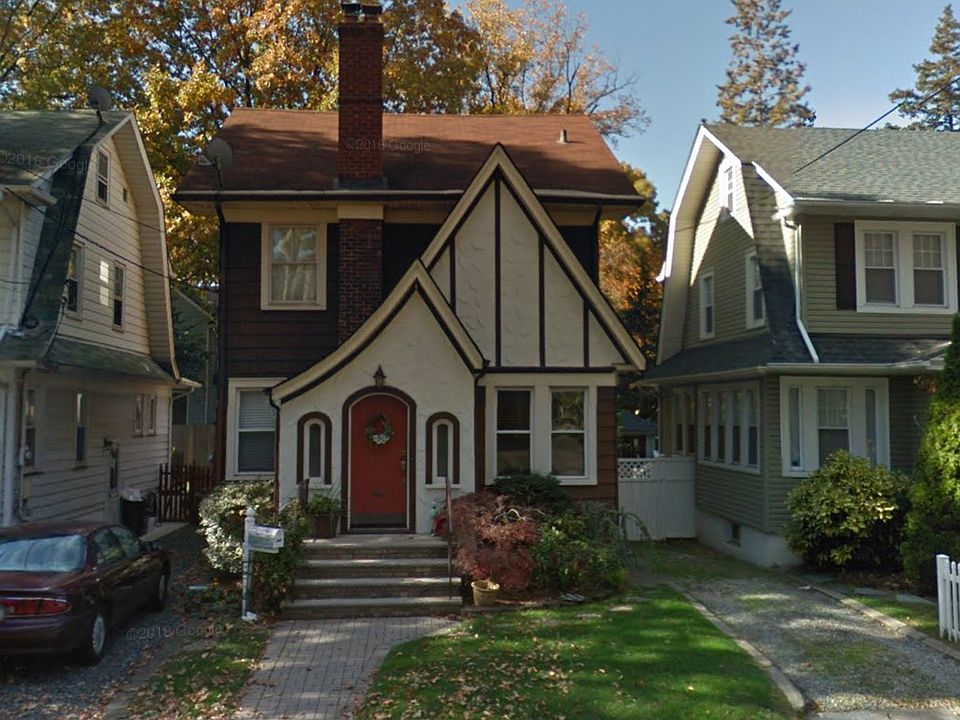 1st image of 562 Bard Ave
