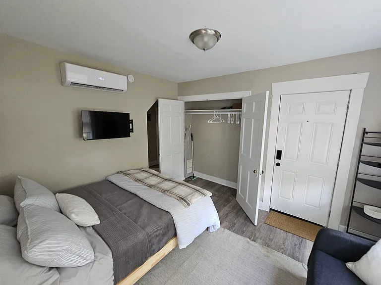 525 E Manning St #1 — Photo 8