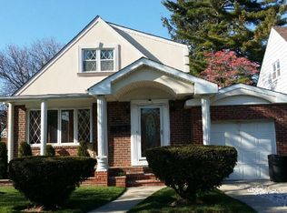 23111 128th Rd, Springfield Gardens, NY 11413