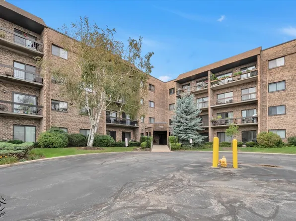 1400 N Elmhurst Rd APT 119, Mount Prospect, IL 60056