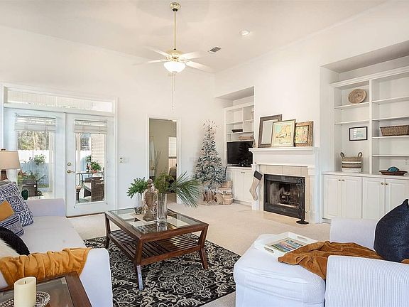3rd image of 4086 Oak Pointe Dr