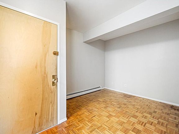 2nd image of 19 Waterview