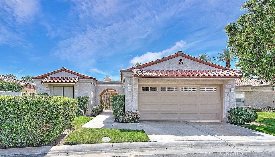 1st image of 48121 Calle Seranas