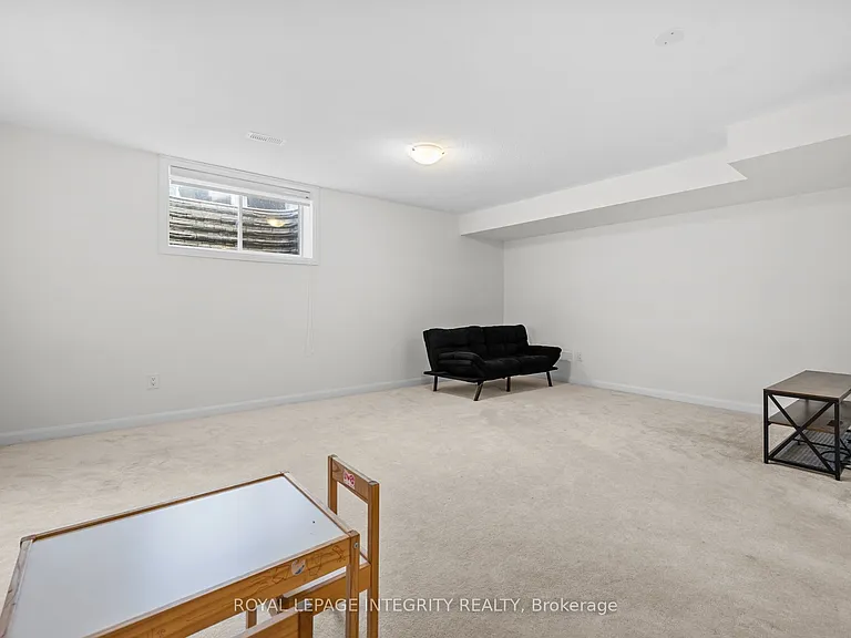 43 Finglas Ct — Photo 25