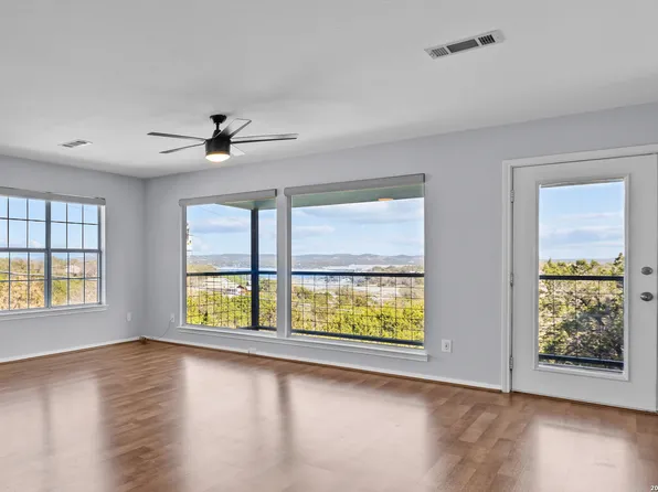 726 Barbara, Canyon Lake, TX 78133