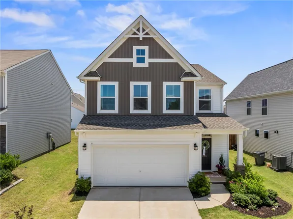 104 Pendergast Rd, Greenville, SC 29605