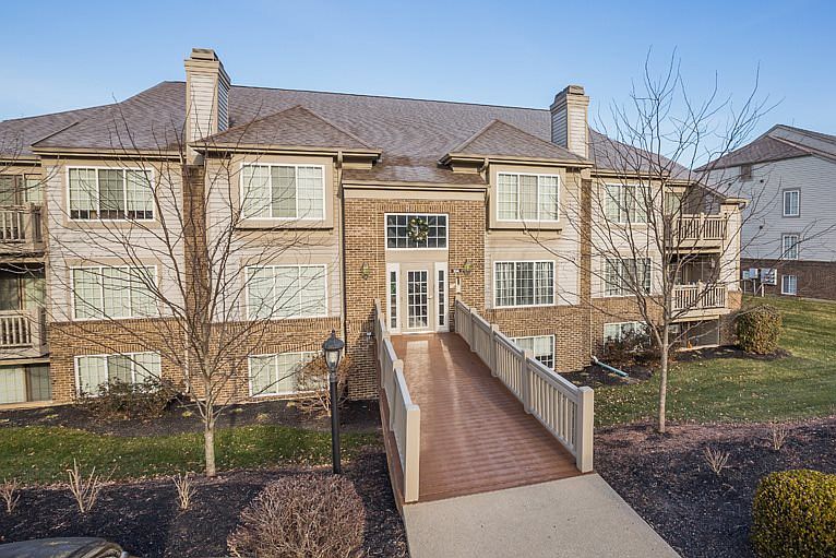 1st image of 556 Cloverfield Ln APT 204