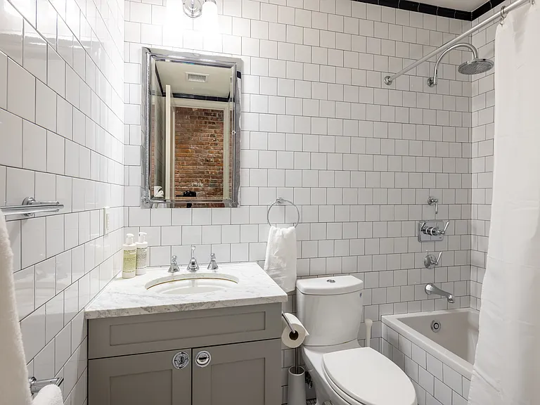 808 Lexington Ave #3 — Photo 13