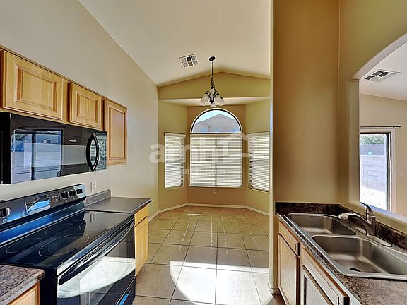 4th image of 8347 S Otis Dr