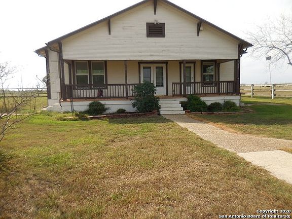 2nd image of 2210 Fm 1516 N #6