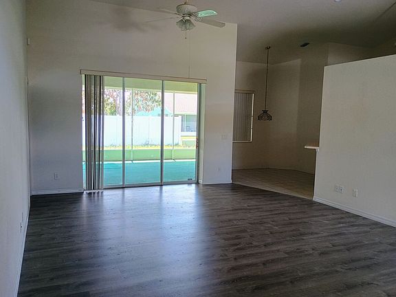 3rd image of 15596 Burbank Dr