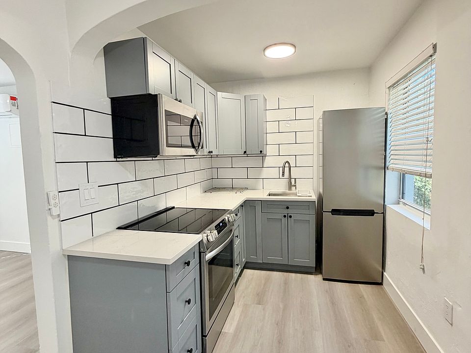 1st image of 118 Sidonia Ave APT 2