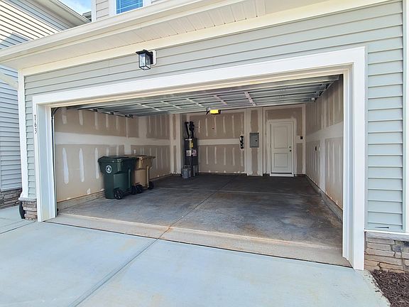 2nd image of 163 Lennei Ln