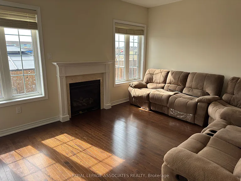 75 Meltwater Cres #UPPER LV — Photo 6