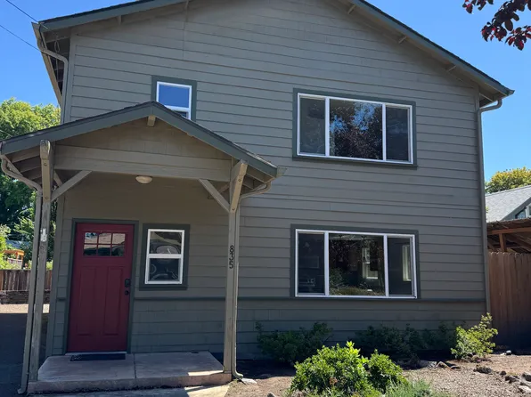 835 SW 10th St, Corvallis, OR 97333