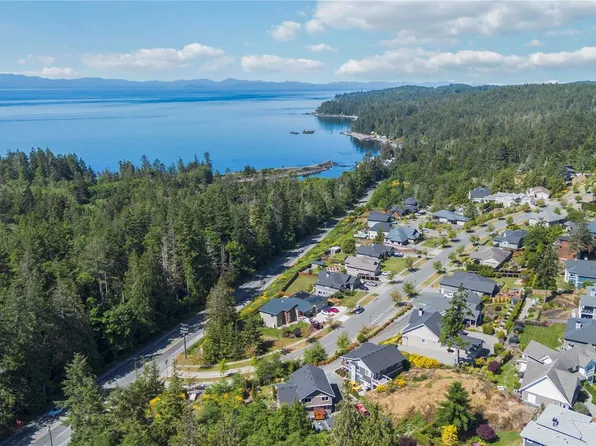 7360 Boomstick Ave, Sooke, BC V9Z 1M8