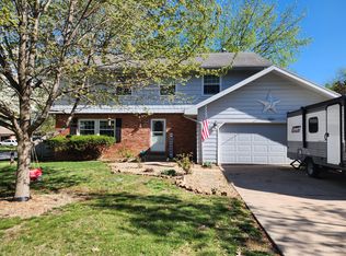 4006 S Eaton Ave, Springfield, MO 65807