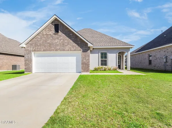 207 Ethereal St, Youngsville, LA 70592