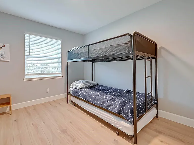 5522 Caversham Dr — Photo 14