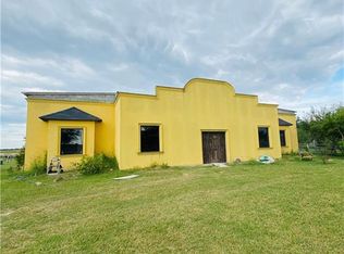 9711 E Curry Rd, Elsa, TX 78542