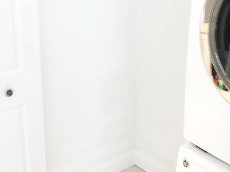 4002 Brigadoon Cir — Photo 15
