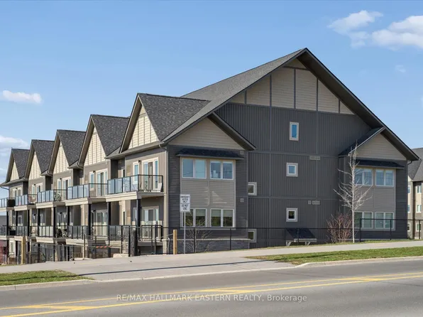 340 Florence Dr #103, Peterborough, ON K9J 0K4