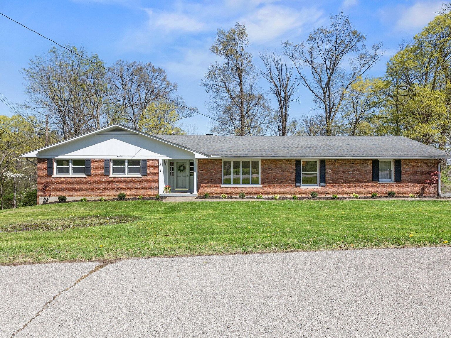 312 Meadow Ln, Frankfort, KY 40601 Zillow