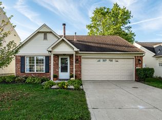 10828 Washington Bay Dr, Fishers, IN