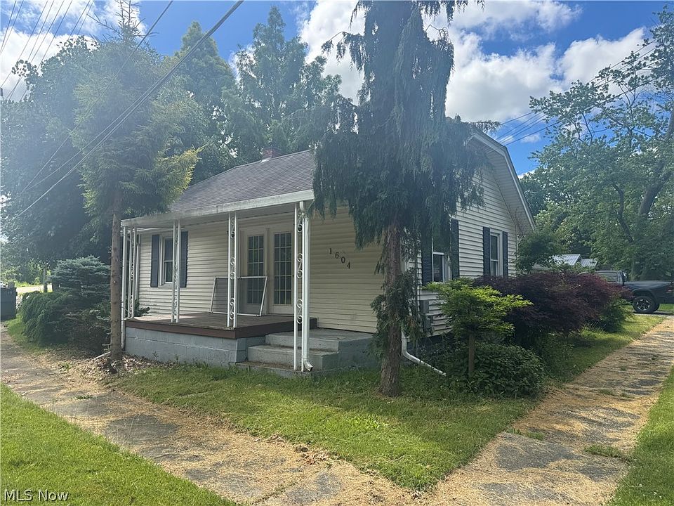 1st image of 1604 E 27th St