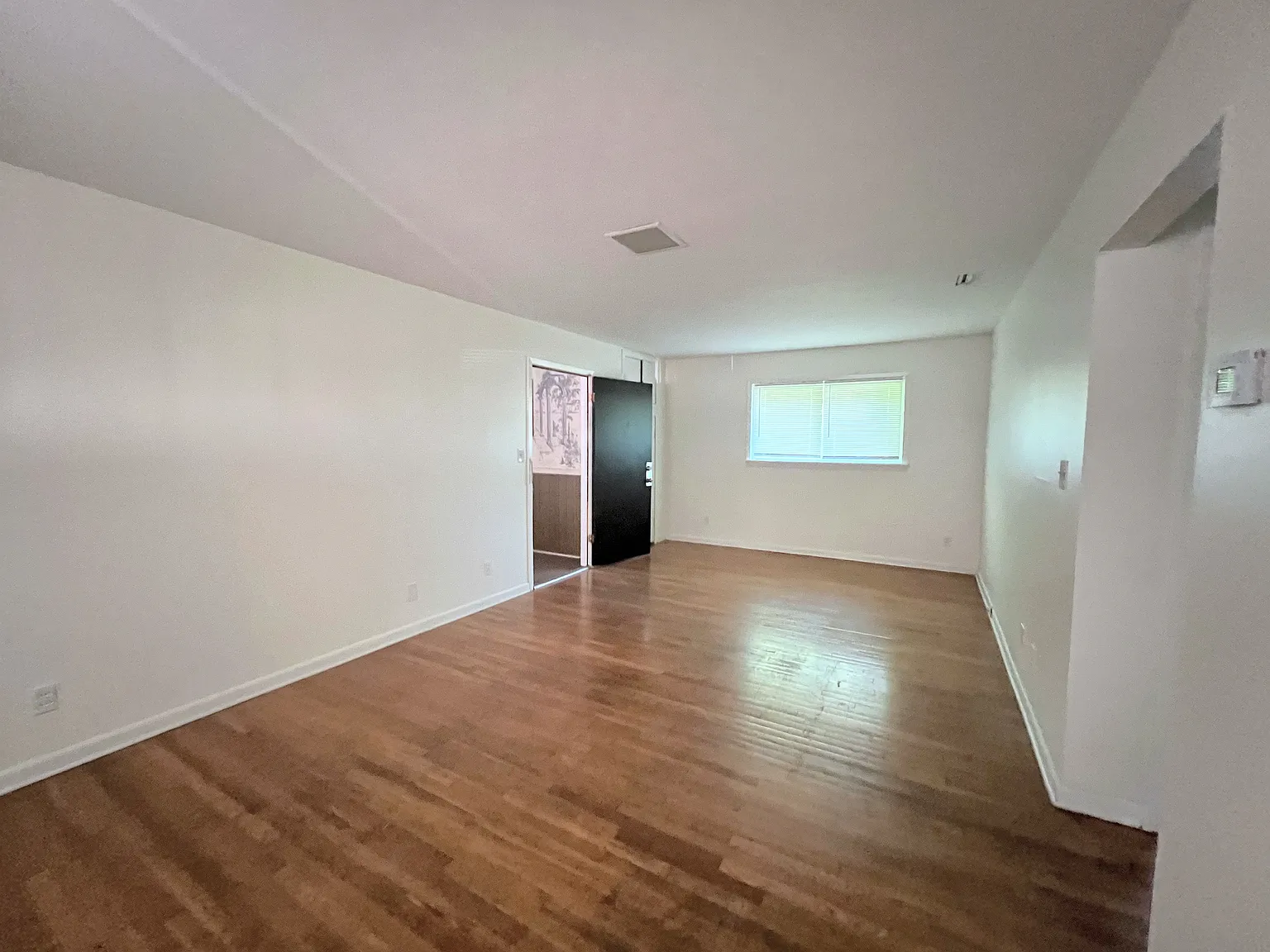 1 bed, 800 sqft, $750 — Photo 2