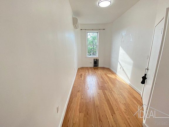 2nd image of 286 Troutman St APT 2R