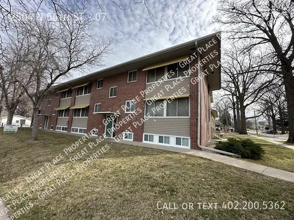 2504 N 56th St APT 7, Lincoln, NE 68504