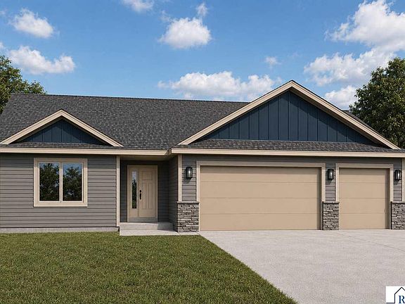 2nd image of 286 Three Lakes Dr