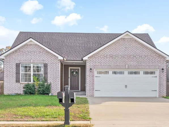 141 Ambridge St, Oak Grove, KY 42262