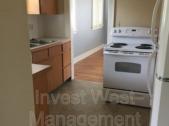 4th image of 431 NE Garfield St