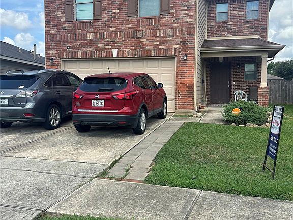 2nd image of 911 Belshear Ct