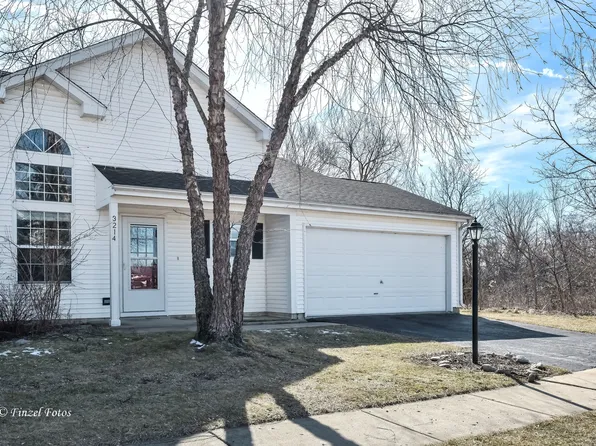 3214 Debra Dr, Island Lake, IL 60042