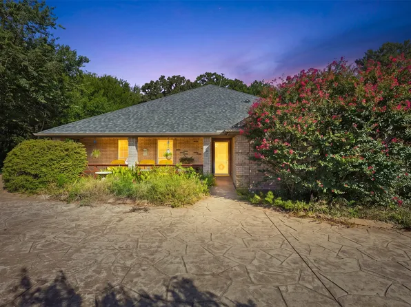 4044 Tortoise Ln, Fort Worth, TX 76135