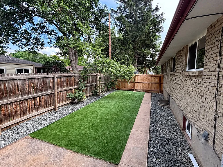 1112 W Ida Ave #A — Photo 23